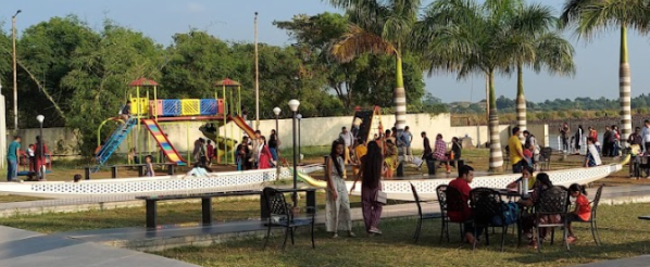 Kids Play Area and Park Benches