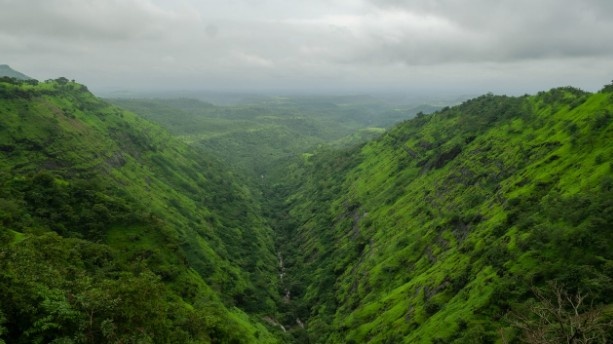 Camel Valley Waterfalls Top Igatpuri Place to Visit Camel Valley Waterfalls Top Igatpuri Place to Visit