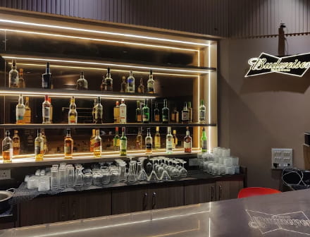 7 Dollar Bills Lounge 7 Dollar Bills Lounge