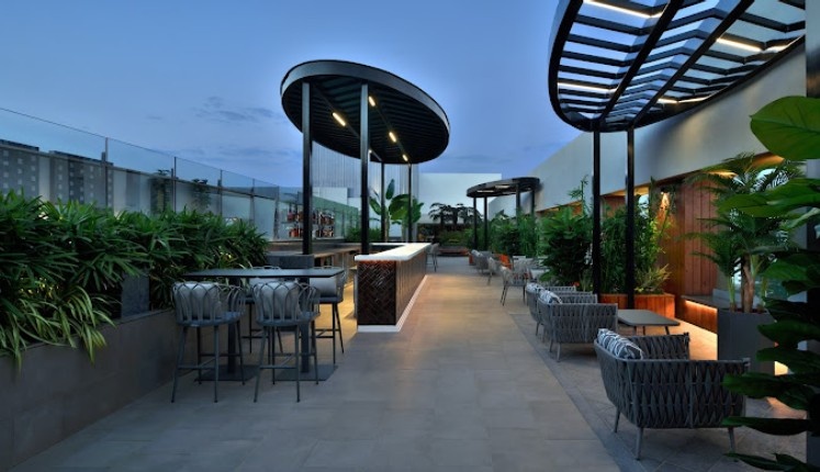 Clubs In Nashik - Club Strato Courtyard By Marriott Clubs In Nashik - Club Strato Courtyard By Marriott